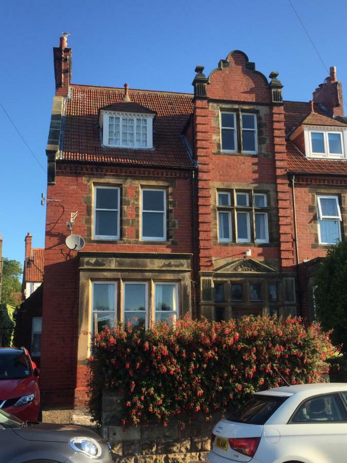 Fernleigh Bed & Breakfast Robin Hood's Bay Exterior photo