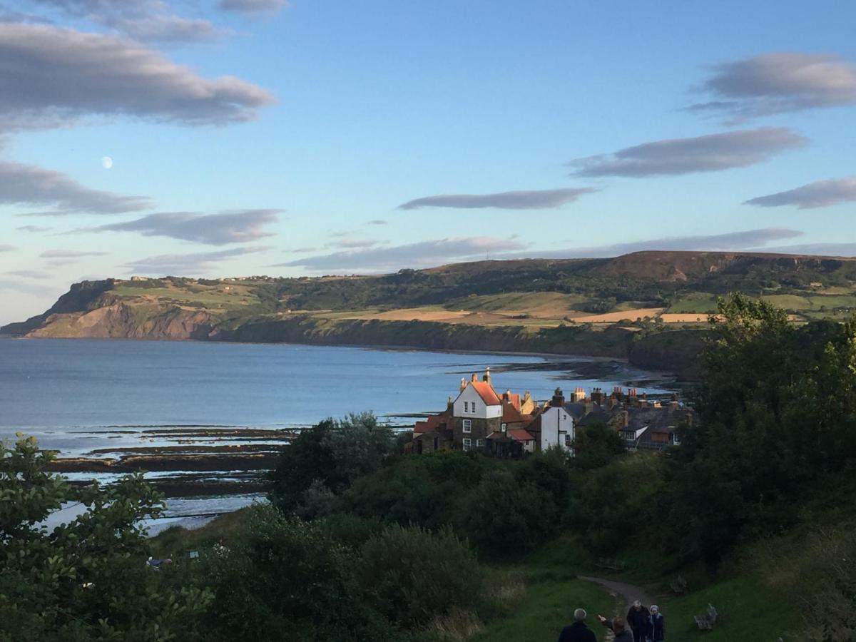 Fernleigh Bed & Breakfast Robin Hood's Bay Exterior photo